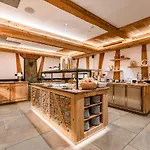 Hotel Restaurant Hexenalm 4*