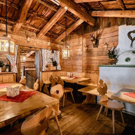 Restaurant Hexenalm ホテル 4*