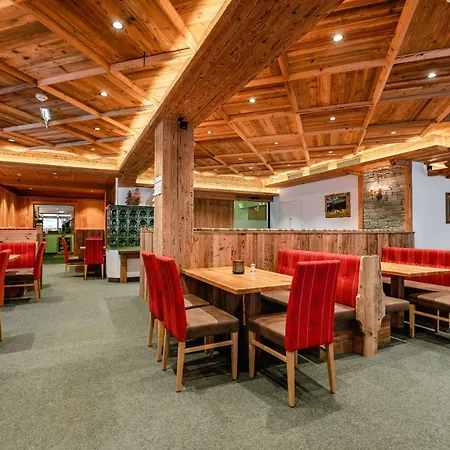 Hotel Restaurant Hexenalm 4*
