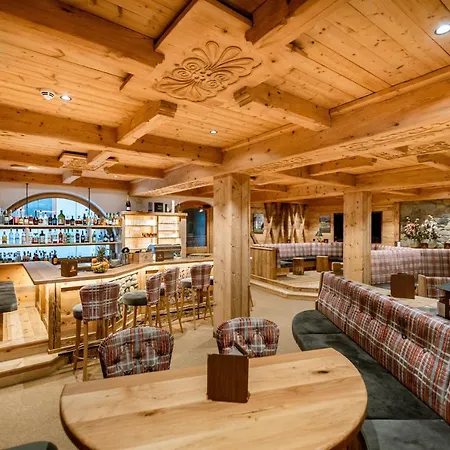 Restaurant Hexenalm ゼル