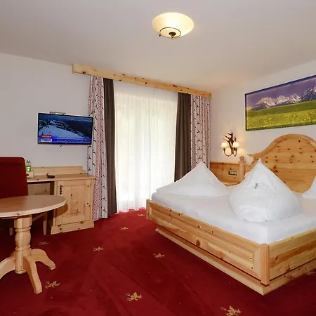 Hotel Restaurant Hexenalm 4*