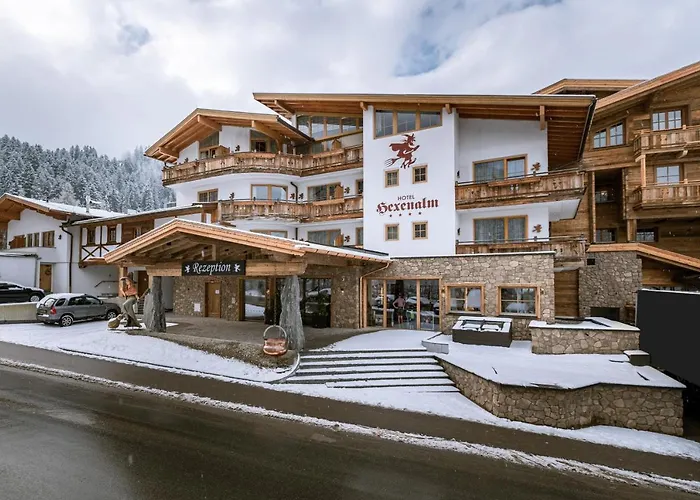 Готель Restaurant Hexenalm 4*