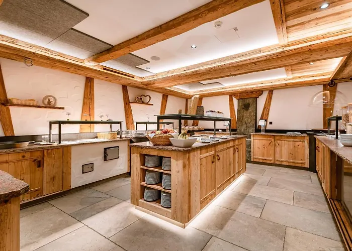 Otel Restaurant Hexenalm 4*